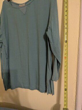 Comfy pullover top.